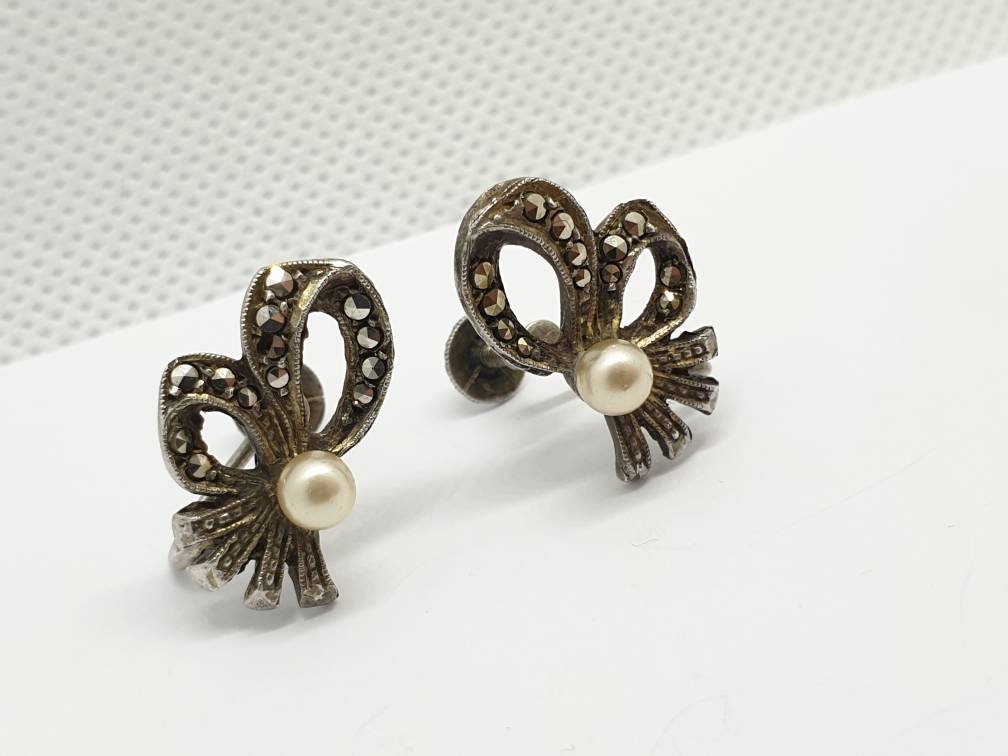 Antique Marcasite & Faux Pearl Screw Back Earrings Ribbon Bow Shape Solid Silver Stamped Sparkly Womens Ladies Jewelry Vintage Jewellery