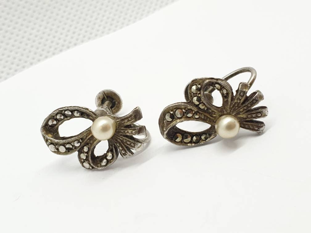 Antique Marcasite & Faux Pearl Screw Back Earrings Ribbon Bow Shape Solid Silver Stamped Sparkly Womens Ladies Jewelry Vintage Jewellery