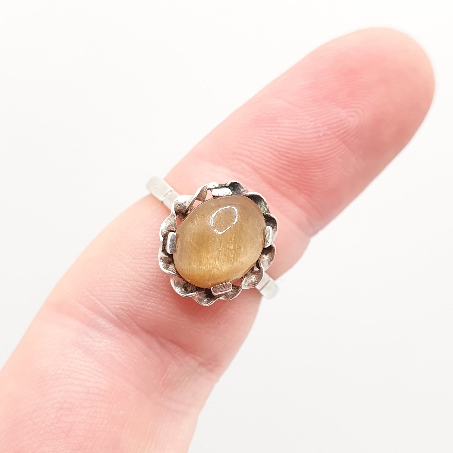 Old Vintage Tiger Eye Sterling Silver Ring 1950s Chatoyant Oval Cabochon Rope Border Retro Solid 925 Womens Jewelry Jewellery UKO US7.25