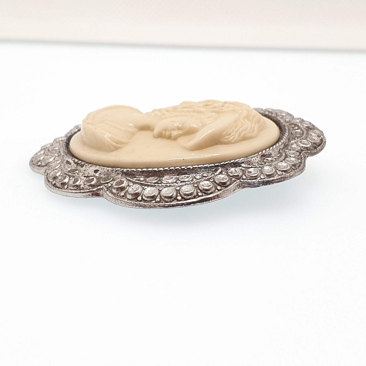 Genuine CHARLES HORNER Sterling Silver Cameo Brooch Pin Vintage Large 1948 Hallmark Faux Shell Pastry Cutter C.H Womens Jewelry Jewellery