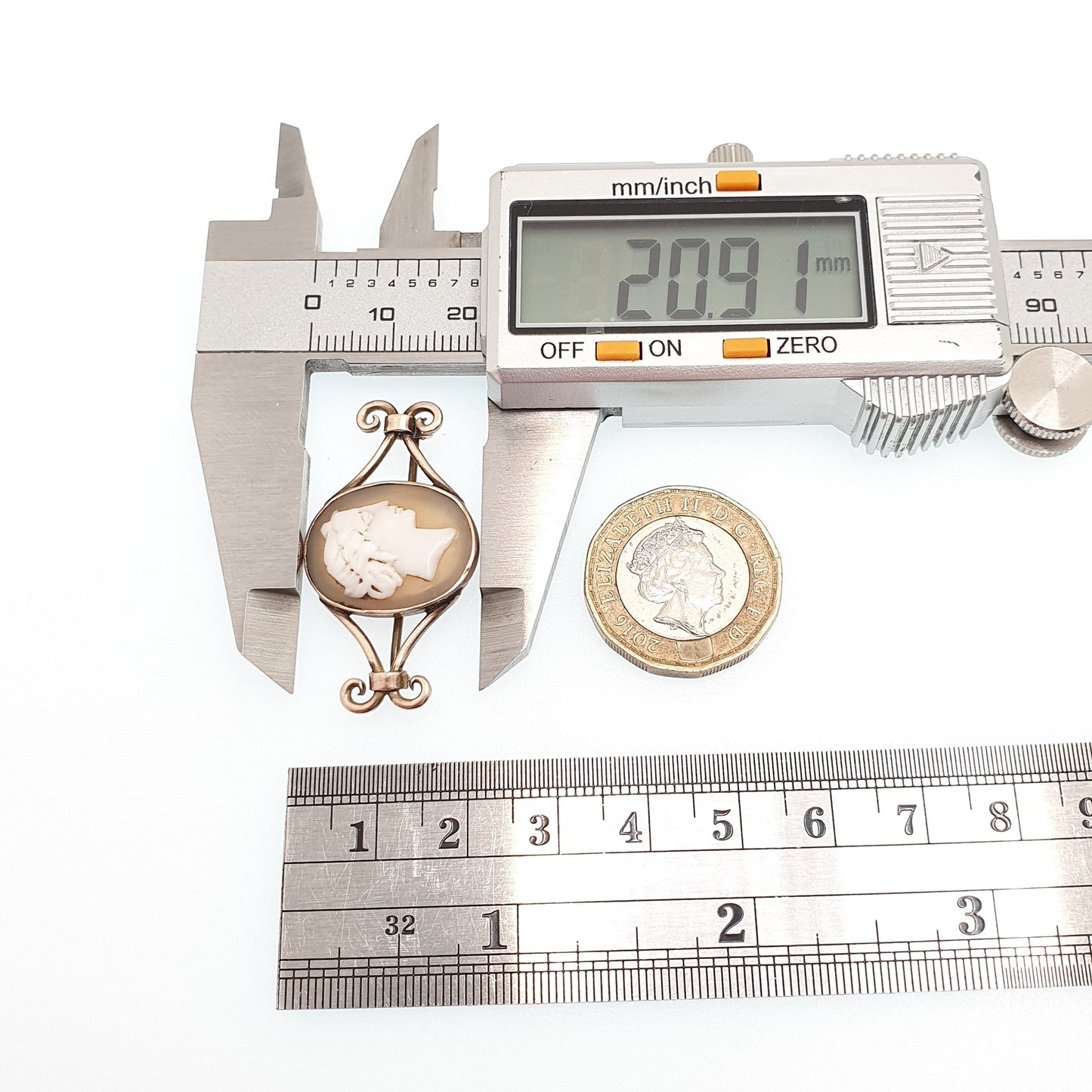 Antique Victorian Cameo Brooch 9ct Gold Solid 375 9k Hand Carved Shell Oval Rare Handmade Vintage Italian European Jewelry Womens Jewellery