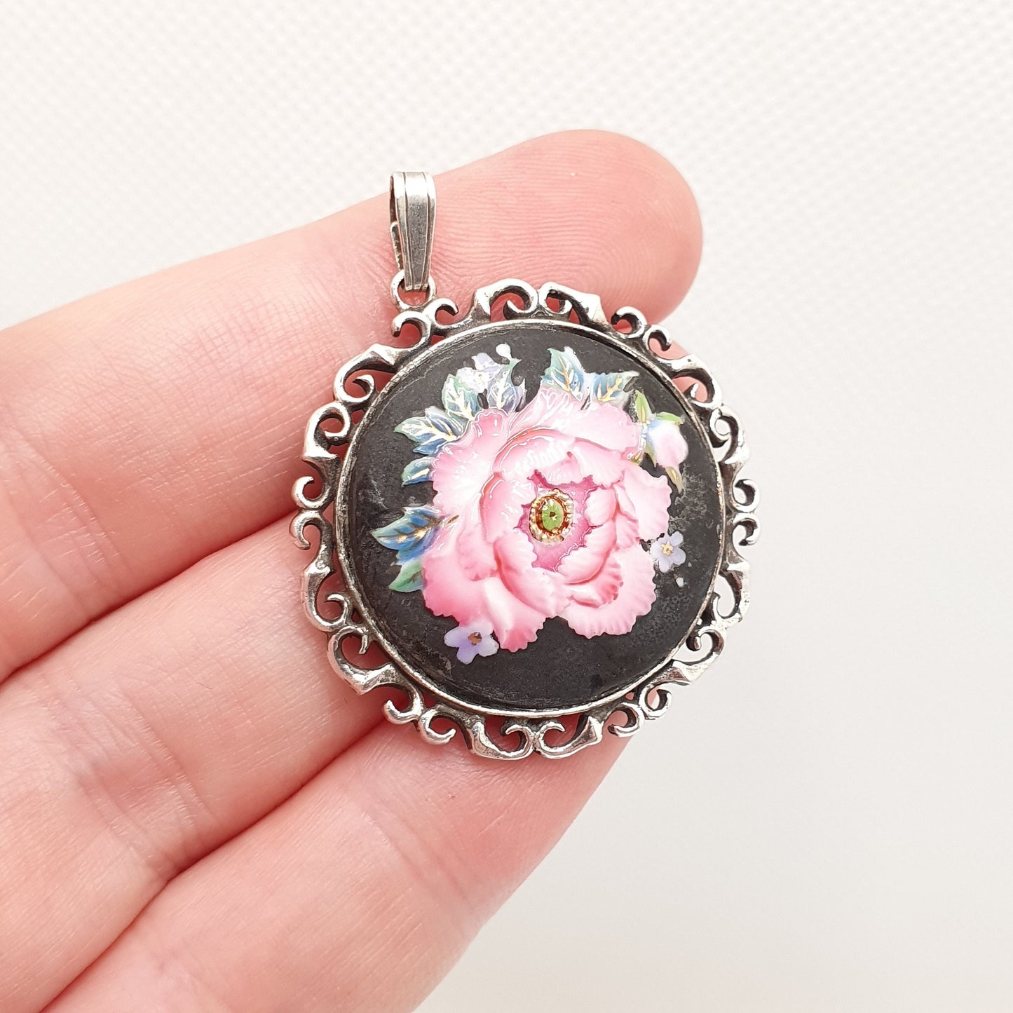 Vintage Toshikane Japanese Porcelain Necklace Pendant Sterling Silver Flower 1979 Hallmark Hand Painted Pink Japan Womens Jewelry Jewellery