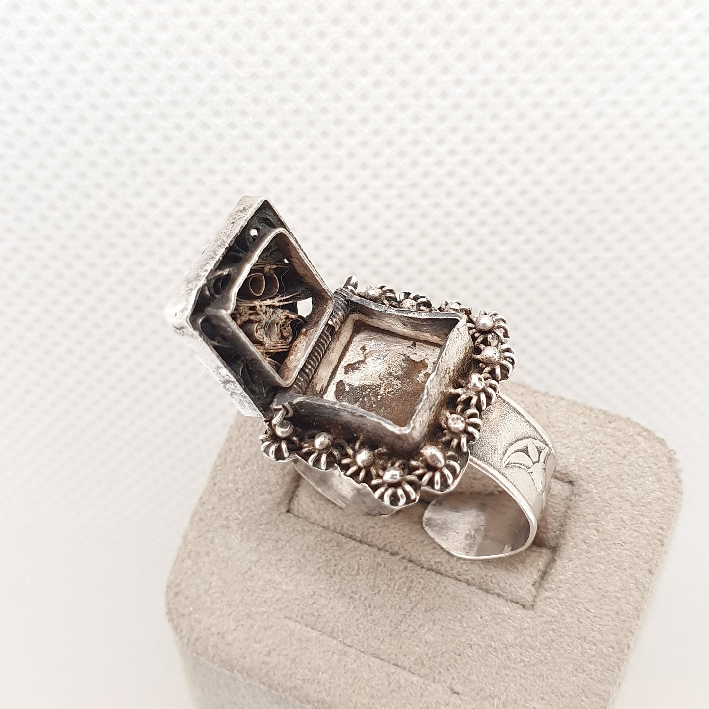 Vintage Sterling Silver Locket Ring Poison Signet Egyptian Faux Turquoise Filigree Opening Secret Compartment Square Jewelry Jewellery