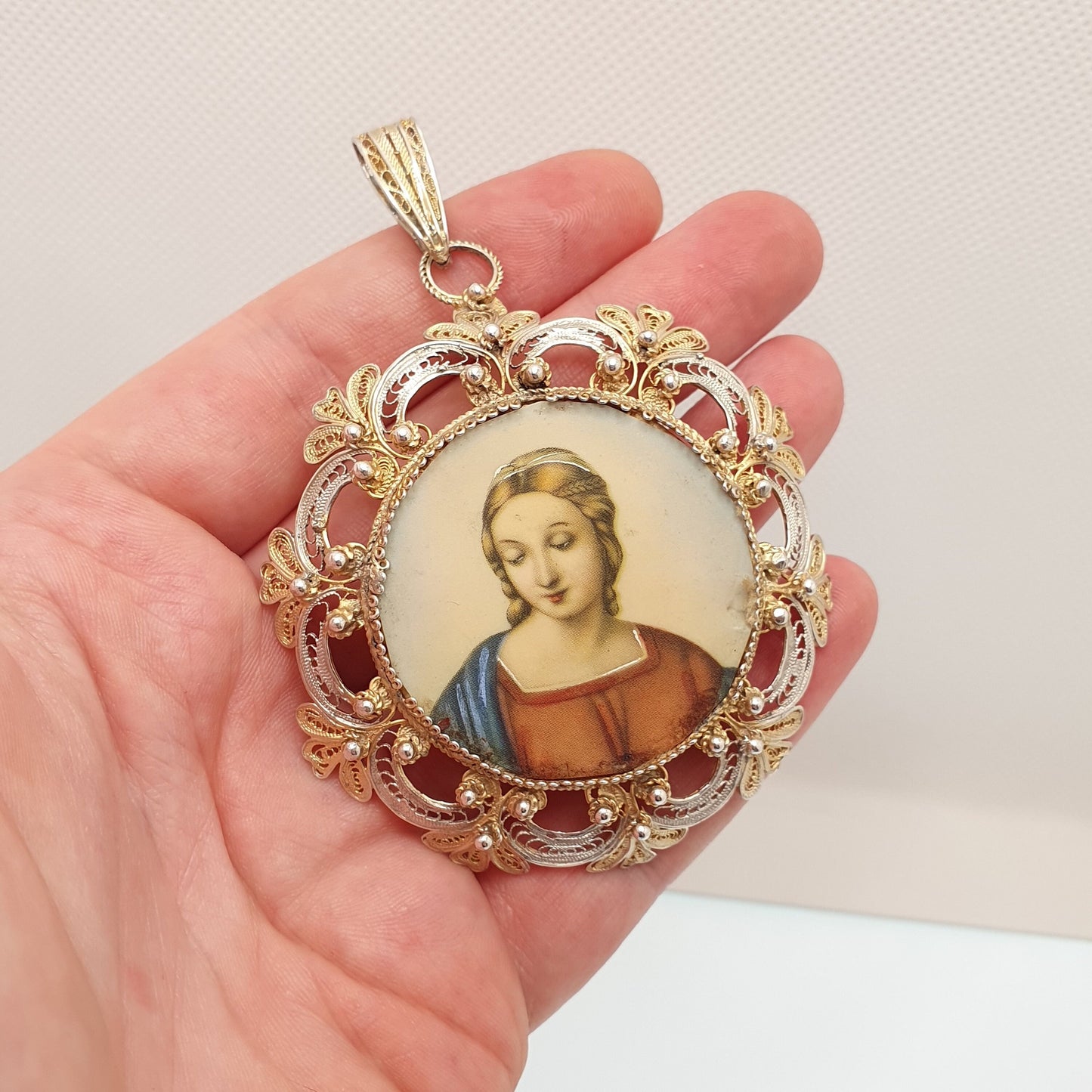 Vintage Solid Silver Filigree Portrait Locket Pendant Necklace Gold Vermeil Handmade Artisan Large Big Huge Picture Womens Jewellery Jewelry