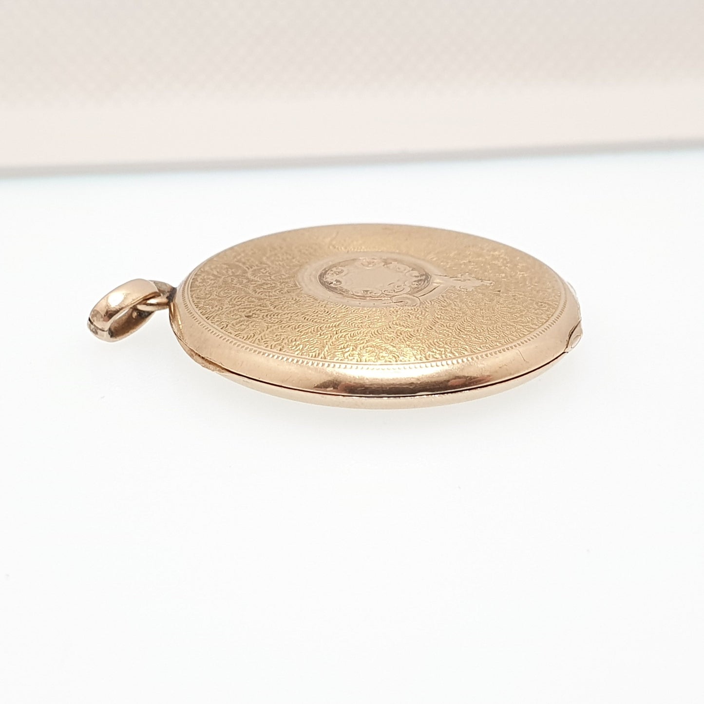 Antique Gold Shell ELGIN Locket Necklace Pendant Cased Thick Rolled Gold Filled Round Circle Vintage 1900s Womens Ladies Jewellery Jewelry