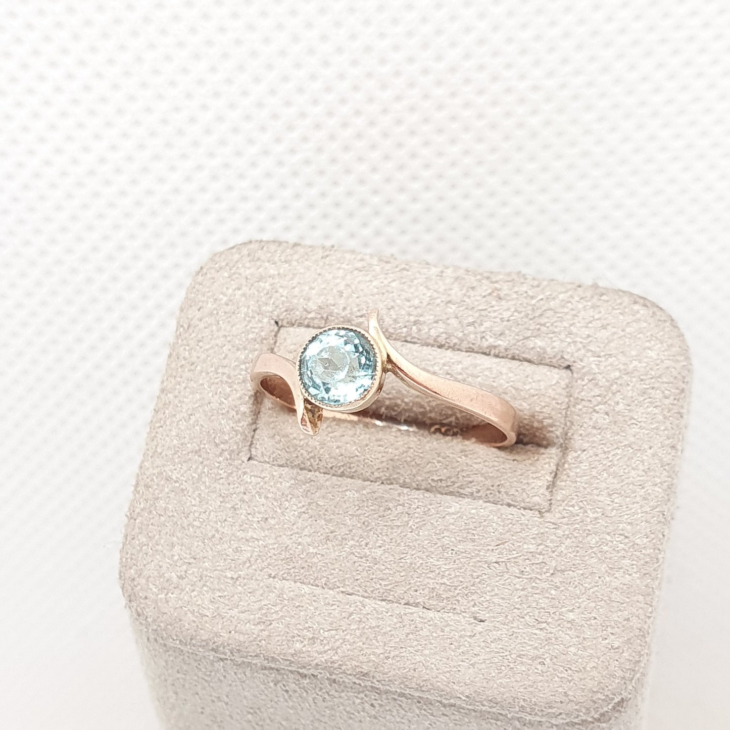 Antique 9ct 9k Gold Aquamarine Paste Ring Edwardian 1900s Solitaire Rose Gold Light Blue Solid 375 Fine Vintage Womens Jewelry Jewellery