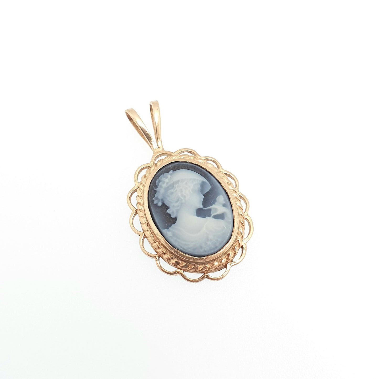 Vintage Blue Agate Cameo 9ct 9k Gold Pendant Necklace Genuine Gemstone Hand Caved Solid 375 Hallmarked Fine Estate Jewelry Womens Jewellery