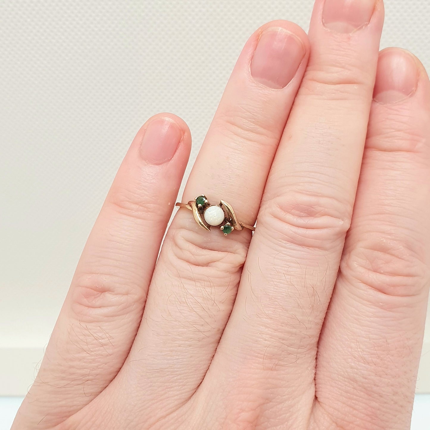 Vintage 9ct Gold Emerald & Opal Ring Solid 9k 375 Estate Fine 1981 Hallmark Genuine Real Gemstones Jewelry Jewellery Womans Retro