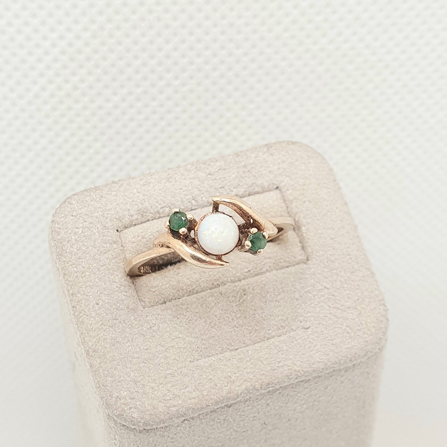 Vintage 9ct Gold Emerald & Opal Ring Solid 9k 375 Estate Fine 1981 Hallmark Genuine Real Gemstones Jewelry Jewellery Womans Retro