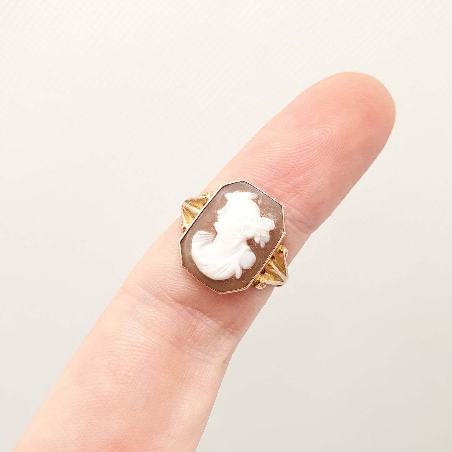 Antique 9ct Gold Cameo Ring 1917 Hallmark Solid 9k 375 Signet Rectangular Rose Gold Genuine Shell 1910s Vintage Women Jewelry Jewellery