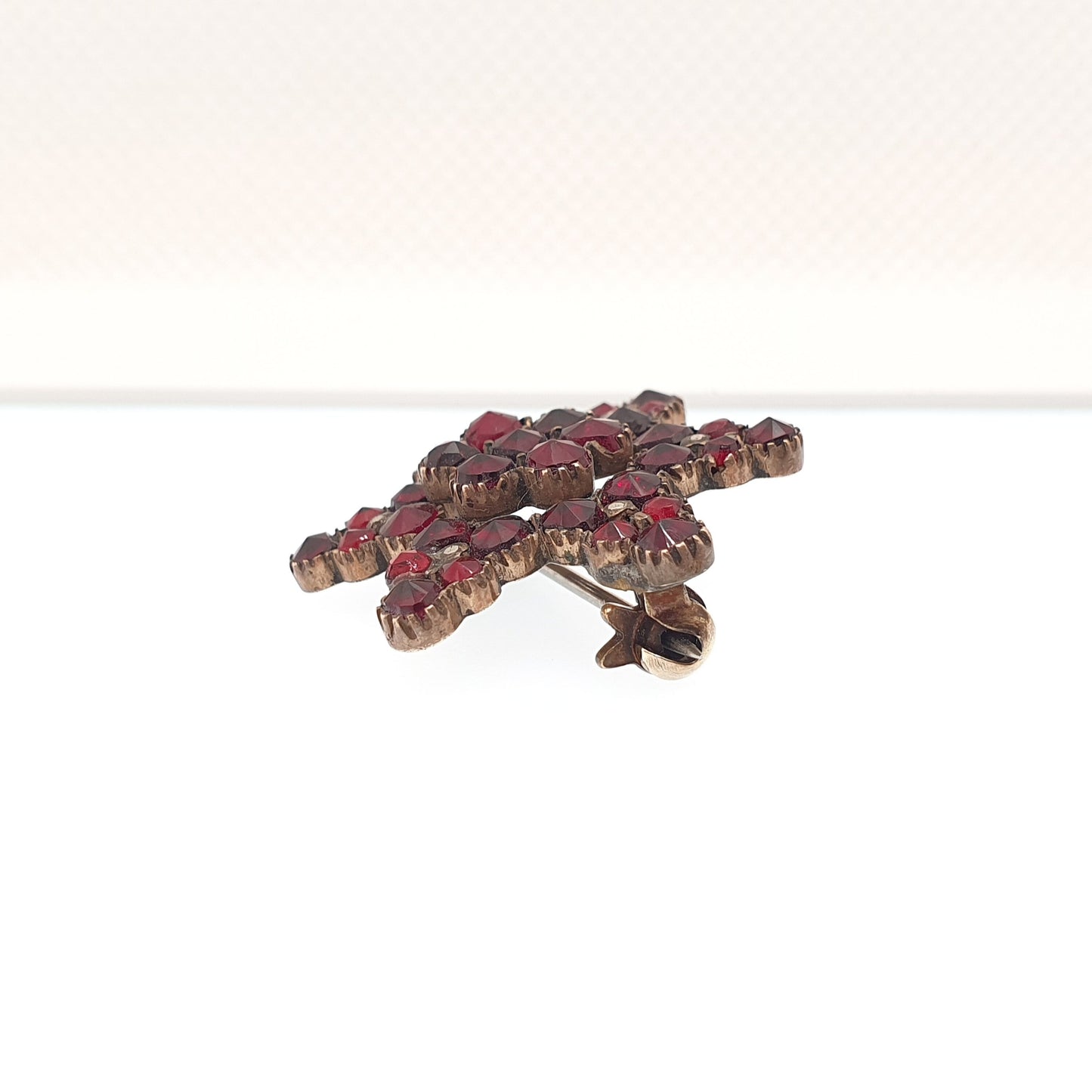 Antique Victorian Bohemian Garnet Brooch Pin Star Starburst Rolled Gold Renaissance Revival 1800s Pyrope Vintage Womens Jewelry Jewellery