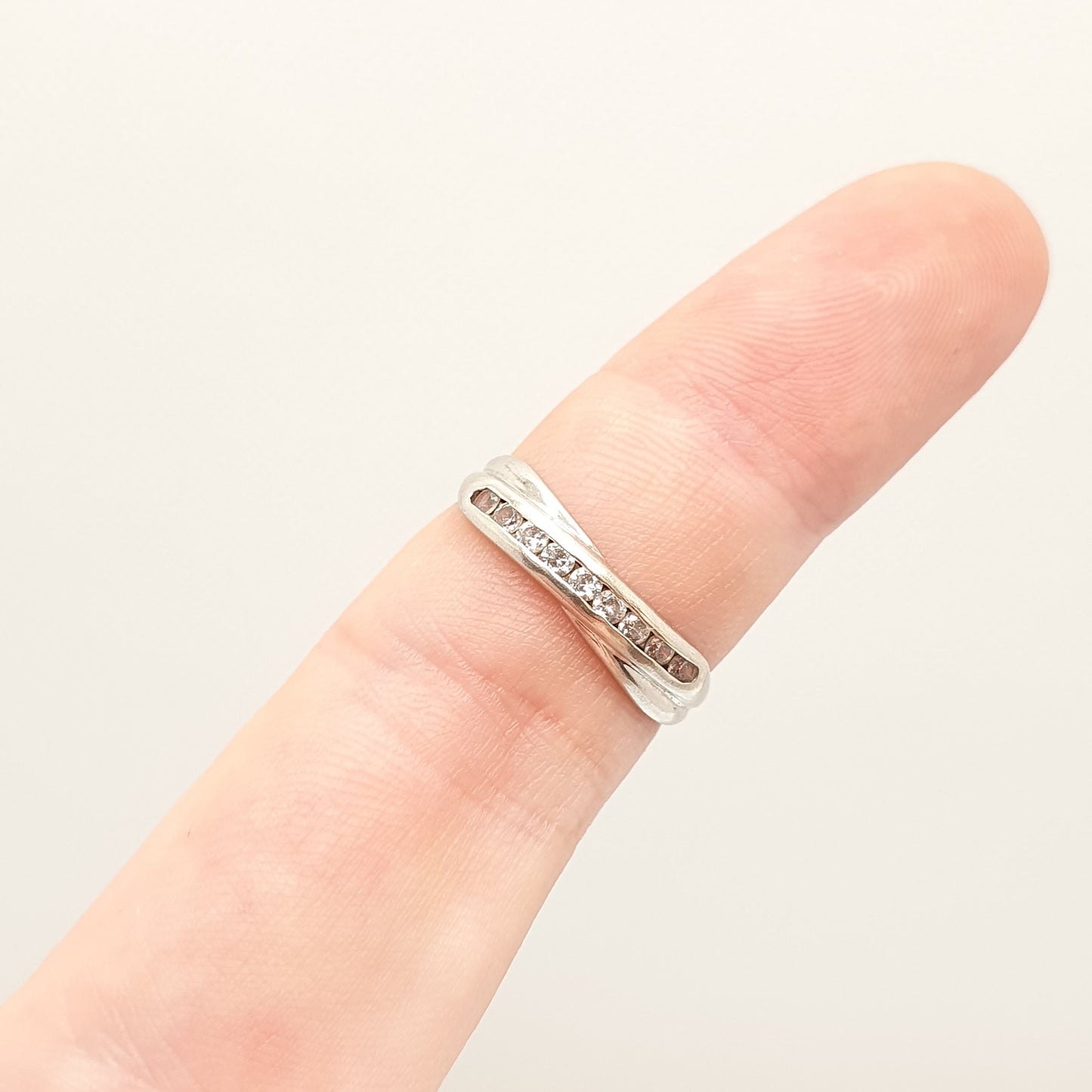 Solid 9ct 9k Gold CZ Ring White Gold Solid 375 Diamond Simulant Cubic Zirconia Hallmarked Sparkly Vintage Retro Womens Jewelry Jewellery