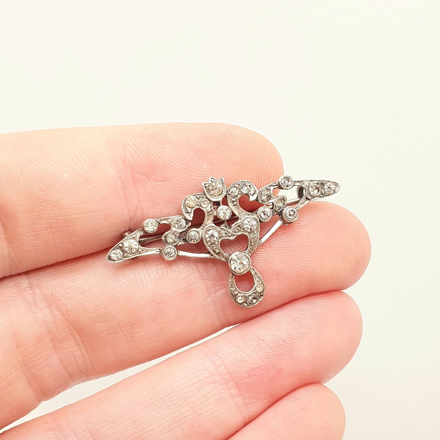 Antique Victorian Solid Silver Diamond Paste Brooch Pin Scroll Art Nouveau Ornate Late 1800s Sparkly Foiled Glass Cute Jewelry Jewellery