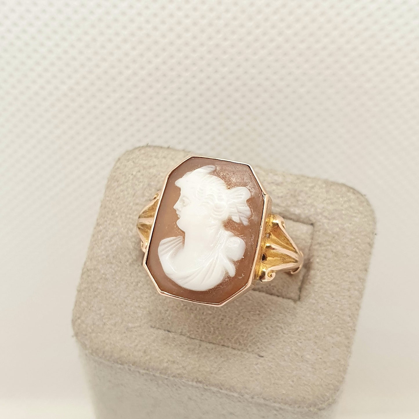 Antique 9ct Gold Cameo Ring 1917 Hallmark Solid 9k 375 Signet Rectangular Rose Gold Genuine Shell 1910s Vintage Women Jewelry Jewellery