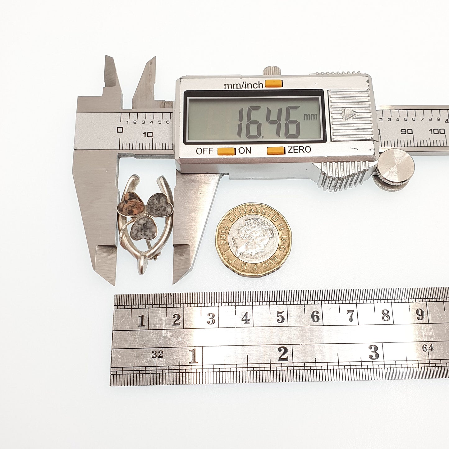 Antique Sterling Silver Clover Brooch Speckled Jasper Wishbone Lucky Irish Charm Genuine Agate Shamrock Celtic Gaelic Jewelry Jewellery