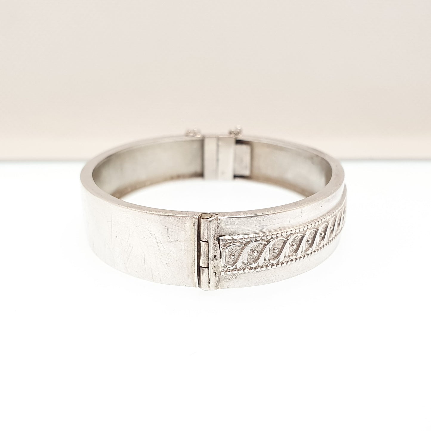 Antique Victorian Sterling Silver Snap Bangle Bracelet 1884 Hallmark Wave Scroll Pattern 16.79g Rare Vintage Womens Jewelry Jewellery