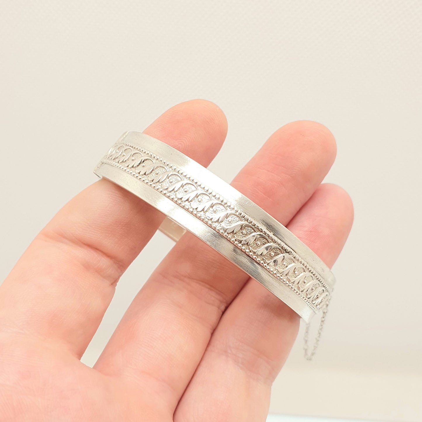 Antique Victorian Sterling Silver Snap Bangle Bracelet 1884 Hallmark Wave Scroll Pattern 16.79g Rare Vintage Womens Jewelry Jewellery