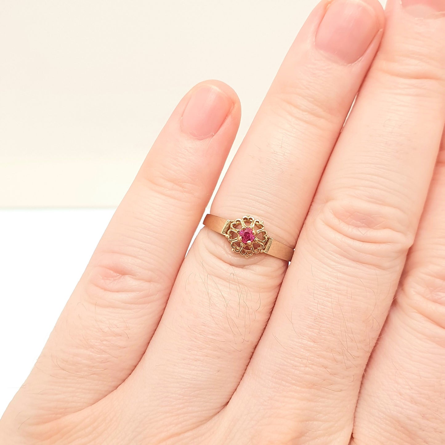 Vintage 9k 9ct Gold Ruby Ring Heart Bezel Hallmarked Solid 375 Fine Estate Red Gemstone Real Genuine Womens Fine Sparkly Jewellery Jewelry