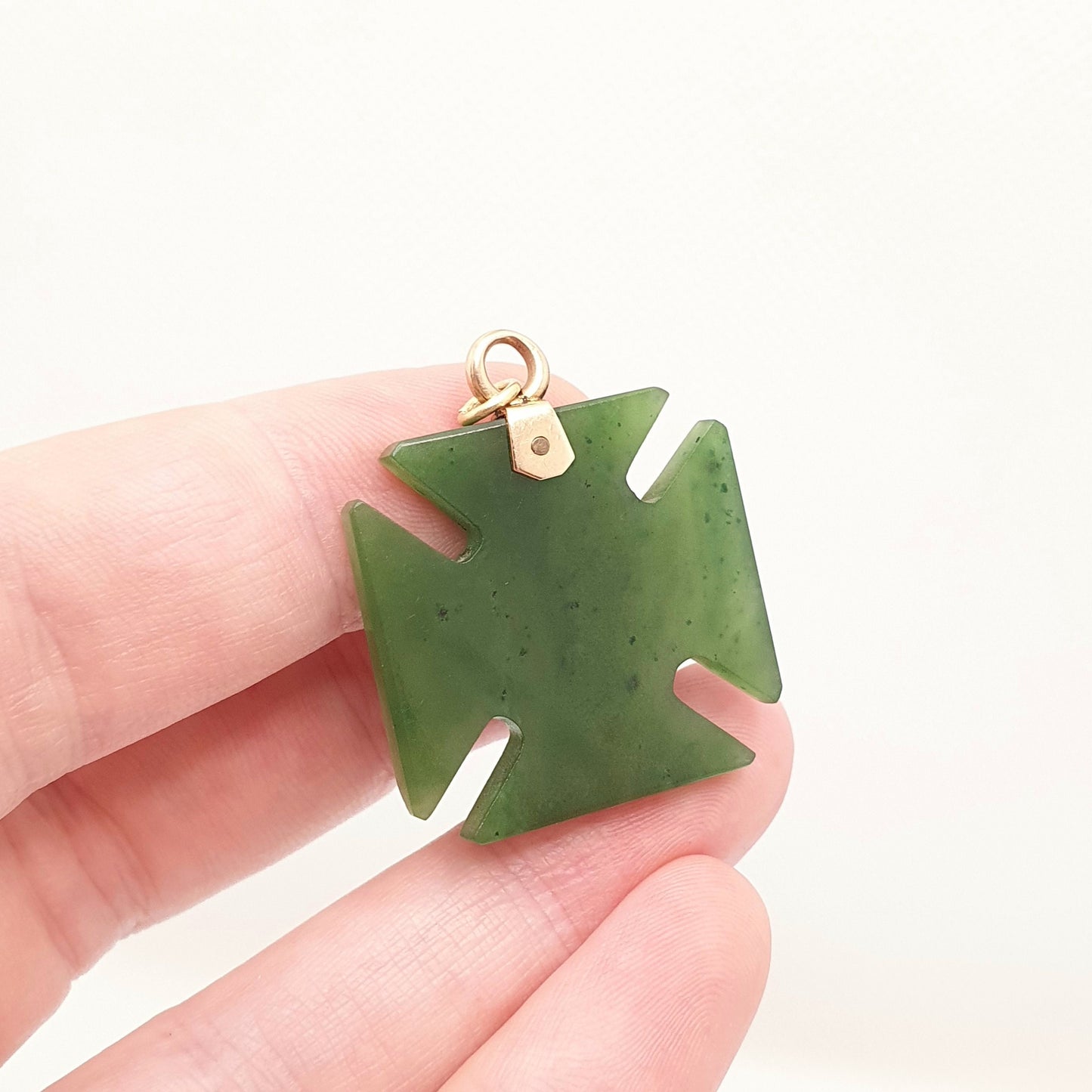 Antique 9ct Gold New Zealand Jade Maltese Cross Necklace Pendant Maori Nephrite Solid 375 9k Victorian Estate Vintage Jewellery Jewelry