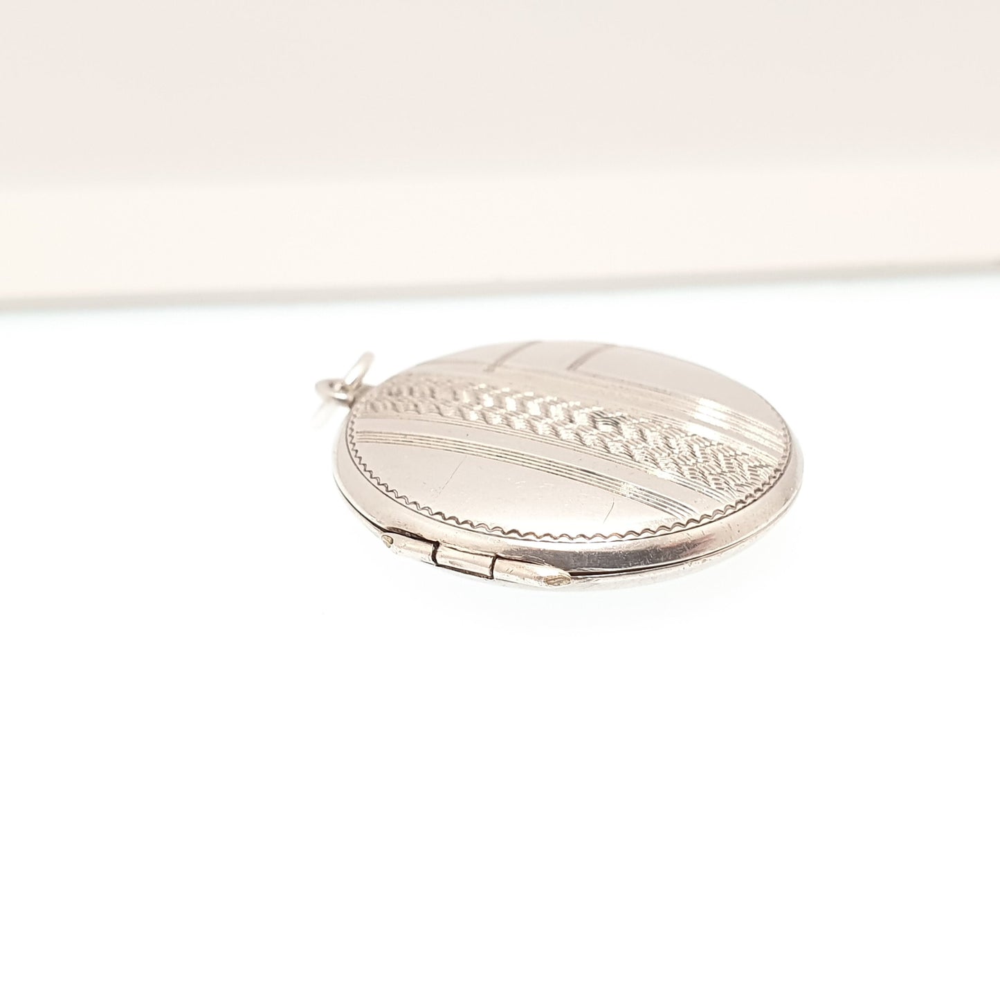 Antique Solid Silver Locket Art Deco Geometric Pattern Round Circle Necklace Pendant Rare Fine 1920s Picture Photo Jewelry Vintage Jewellery