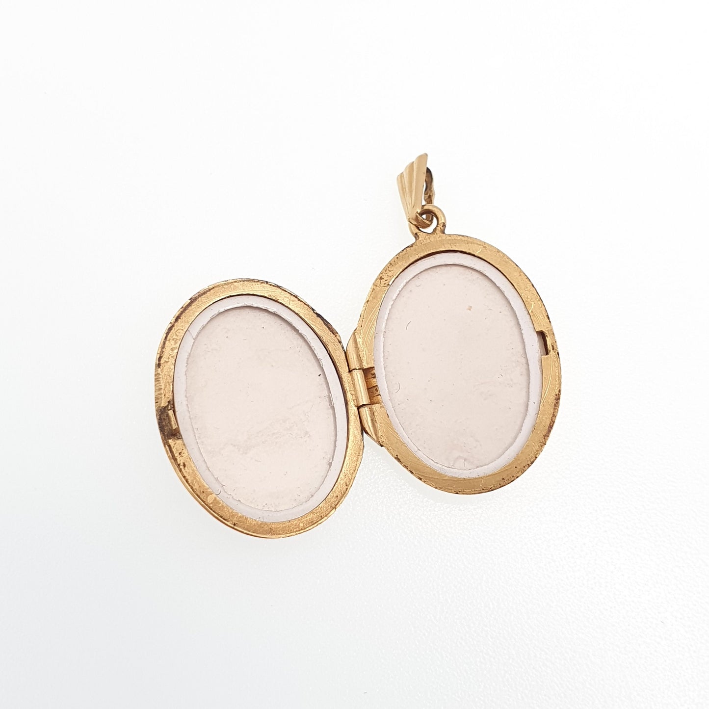 Vintage Rolled Gold Locket Necklace Pendant Oval Gyroscope Lined Pattern Gold Filled Picture Photo Womens Ladies Retro Jewellery Jewelry