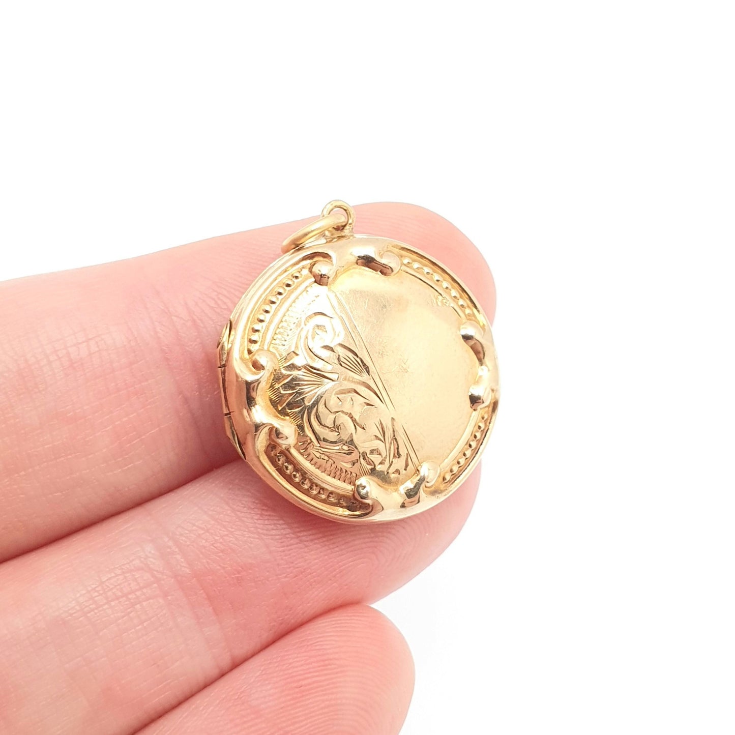 Antique 9ct 9k Gold Locket Pendant Hand Scroll Engraved Chased Border Yellow Solid 375 Back & Front Picture Photo Vintage Necklace Jewelry