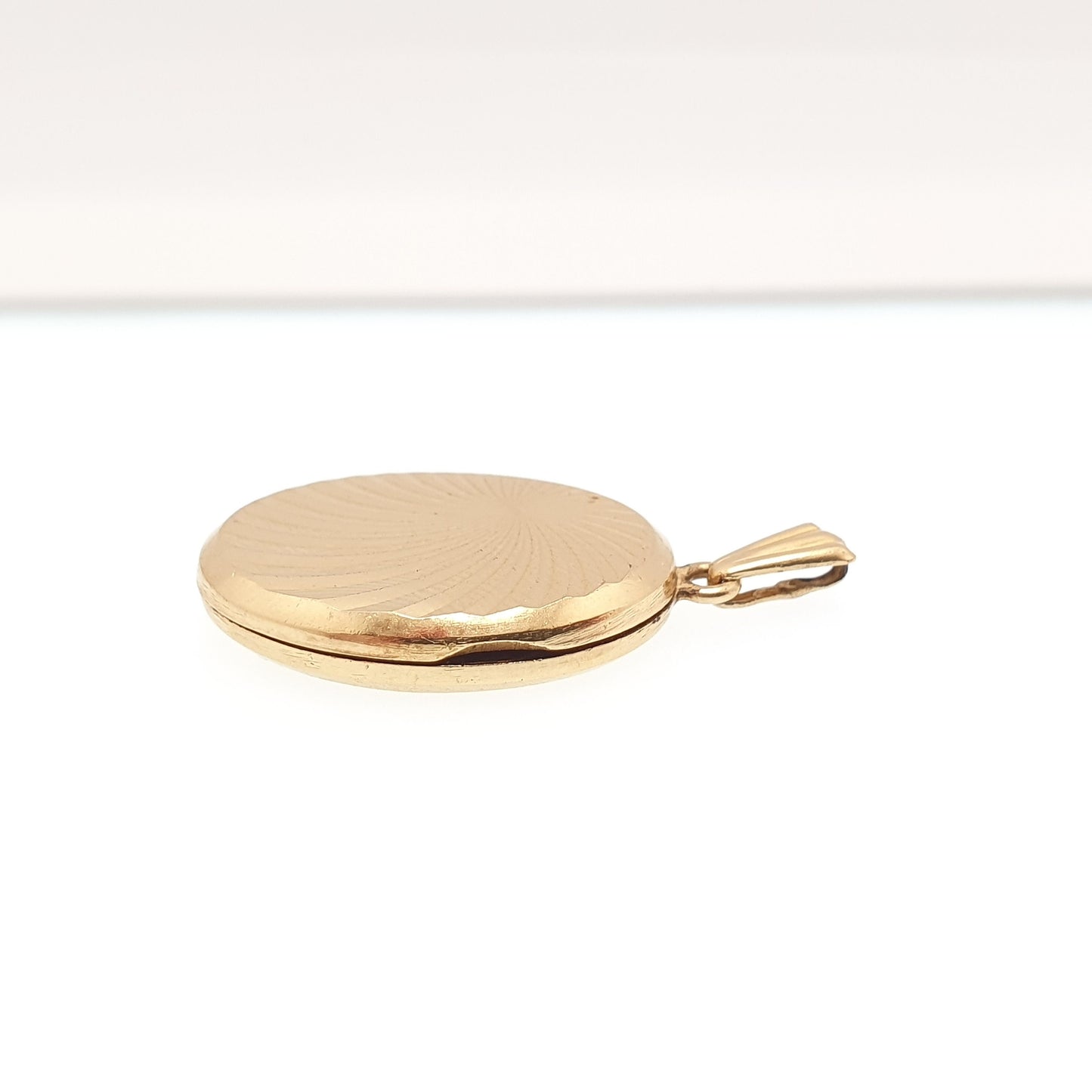 Vintage Rolled Gold Locket Necklace Pendant Oval Gyroscope Lined Pattern Gold Filled Picture Photo Womens Ladies Retro Jewellery Jewelry