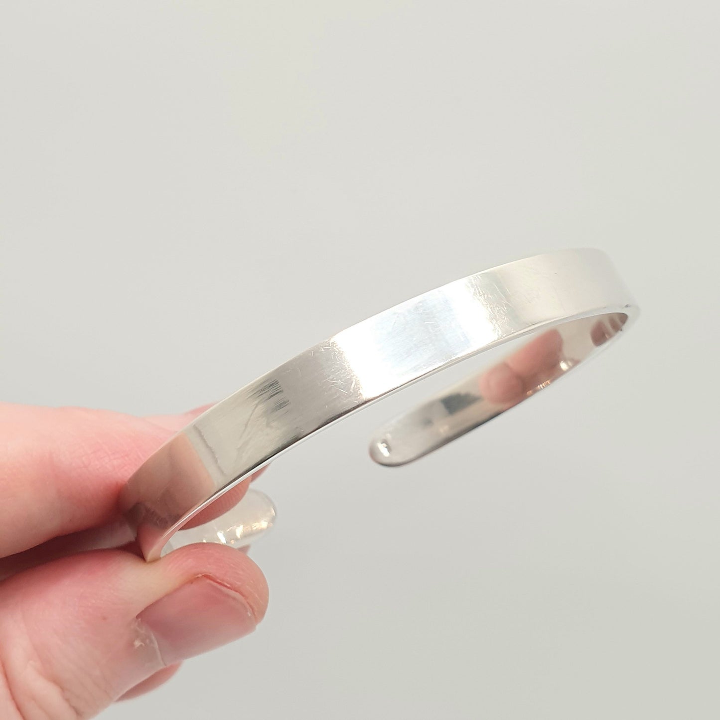 Vintage Sterling Silver Cuff Bangle Bracelet Waved Sleek Modernist Style 28.28g Thick Heavy Chunky Solid 925 Womens Jewelry Jewellery