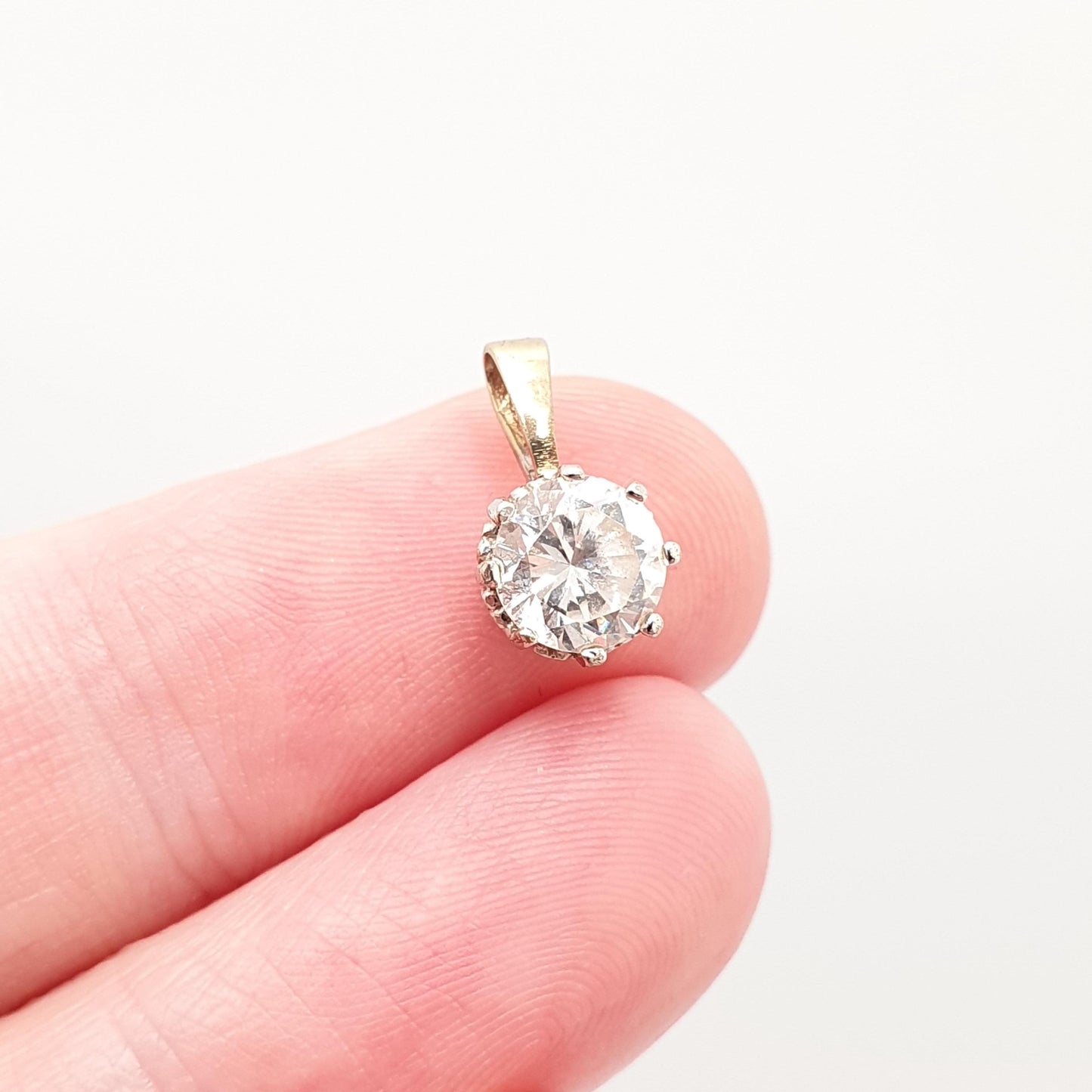Vintage 9k 9ct Gold CZ Pendant Large Solitaire Gemstone Necklace Solid 375 Diamond Simulant Brilliant Cut Cubic Zirconia Jewelry Jewellery