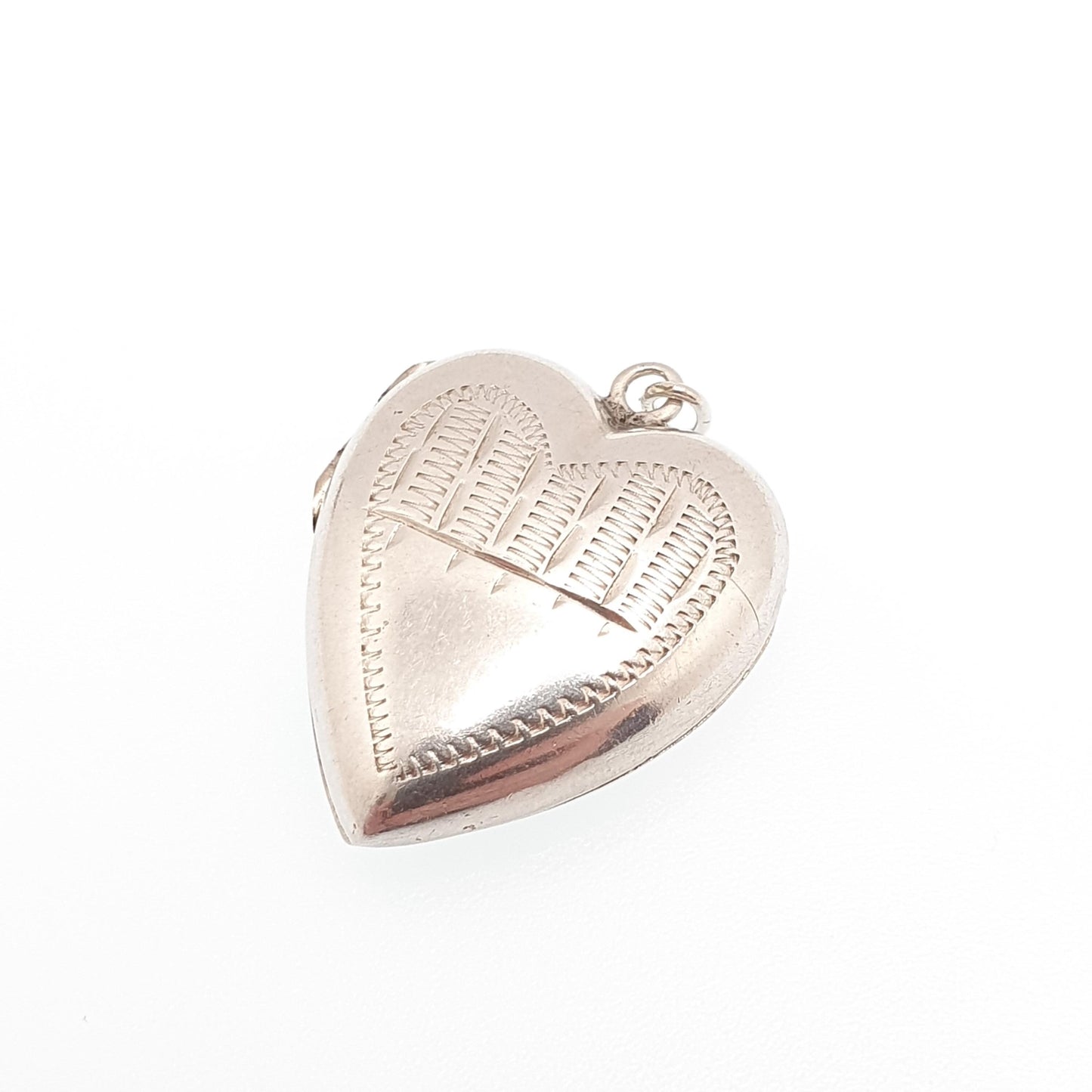Antique Solid Silver Heart Locket Necklace Pendant Embossed Picture Photo Engraved Love 1910s Womens Jewelry Jewellery Vintage