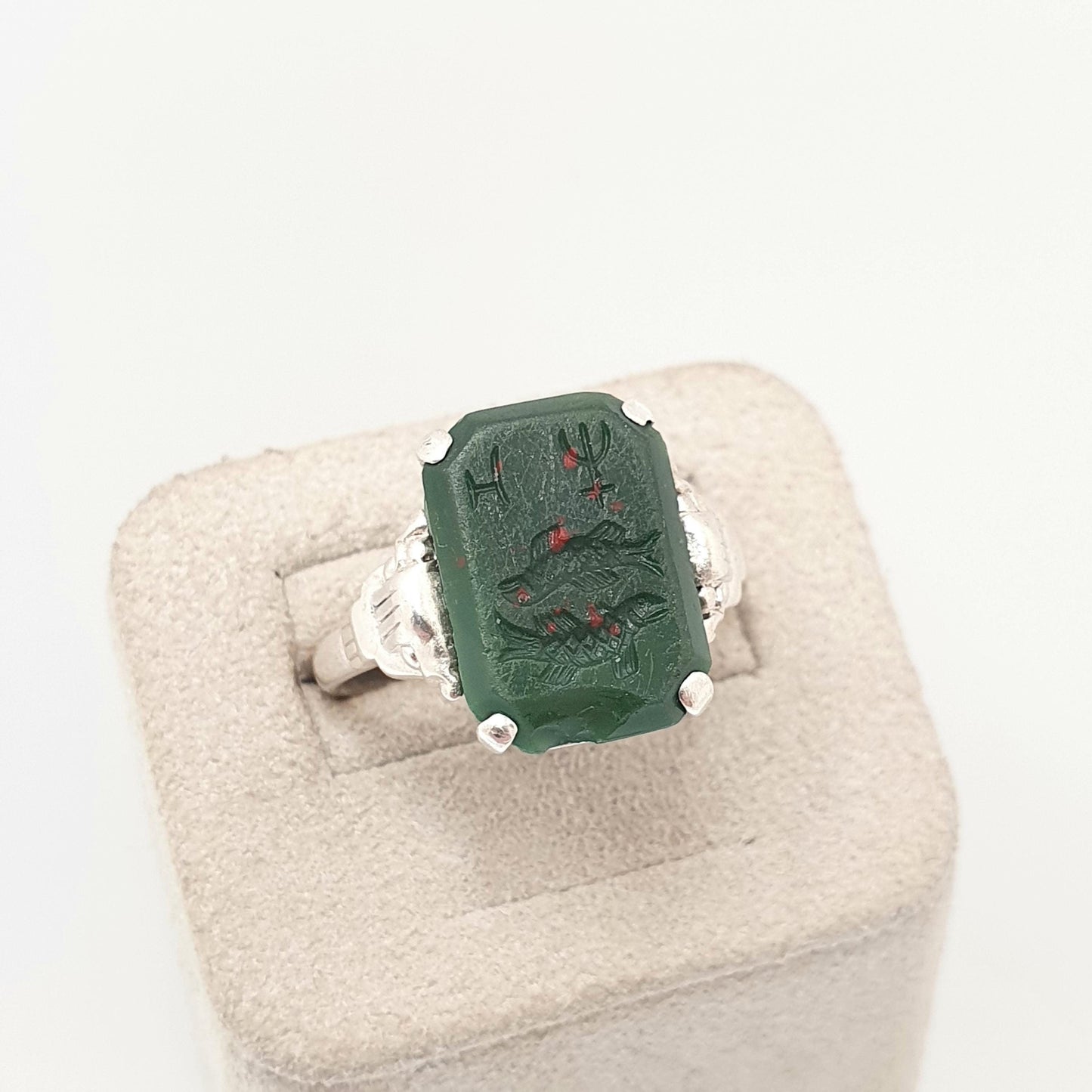 Antique Solid Silver Pisces Intaglio Ring Faux Bloodstone Signet Zodiac Star Sign Horoscope Fish Fishes Vintage Womens Jewelry Jewellrey