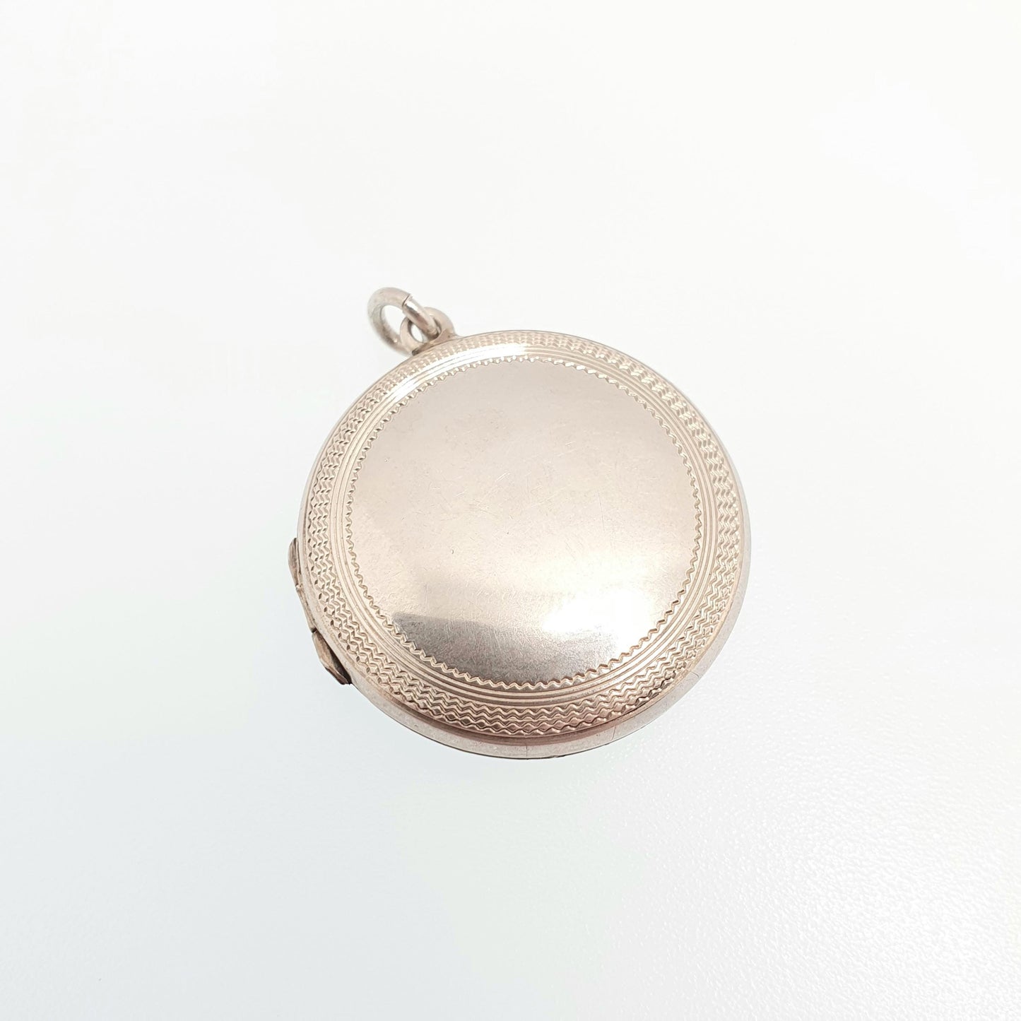Antique Solid Silver Round Locket Pendant Necklace Circle Engraved Cute Vintage Picture Photo Womens Jewelry Jewellery