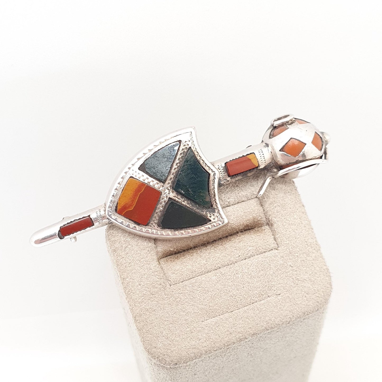 Antique Dirk Sterling Silver Brooch Pin Sword Shield Scottish Bloodstone Red Jasper 1916 Hallmark Genuine Real Vintage Jewelry Jewellery