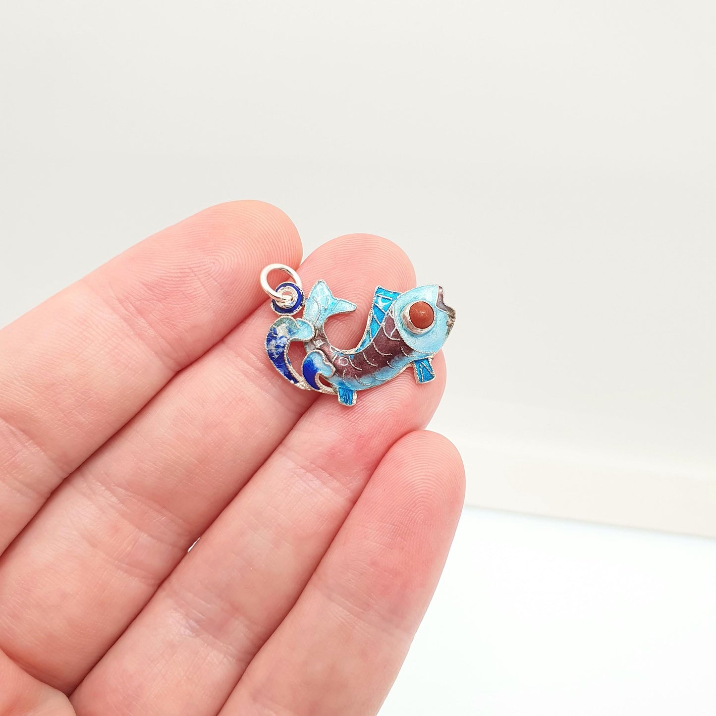 Vintage Solid Silver Enamel Fish Pendant Coral Necklace Chinese Handmade Vintage Pisces Sea Animal Mens Womens Jewelry Jewellery