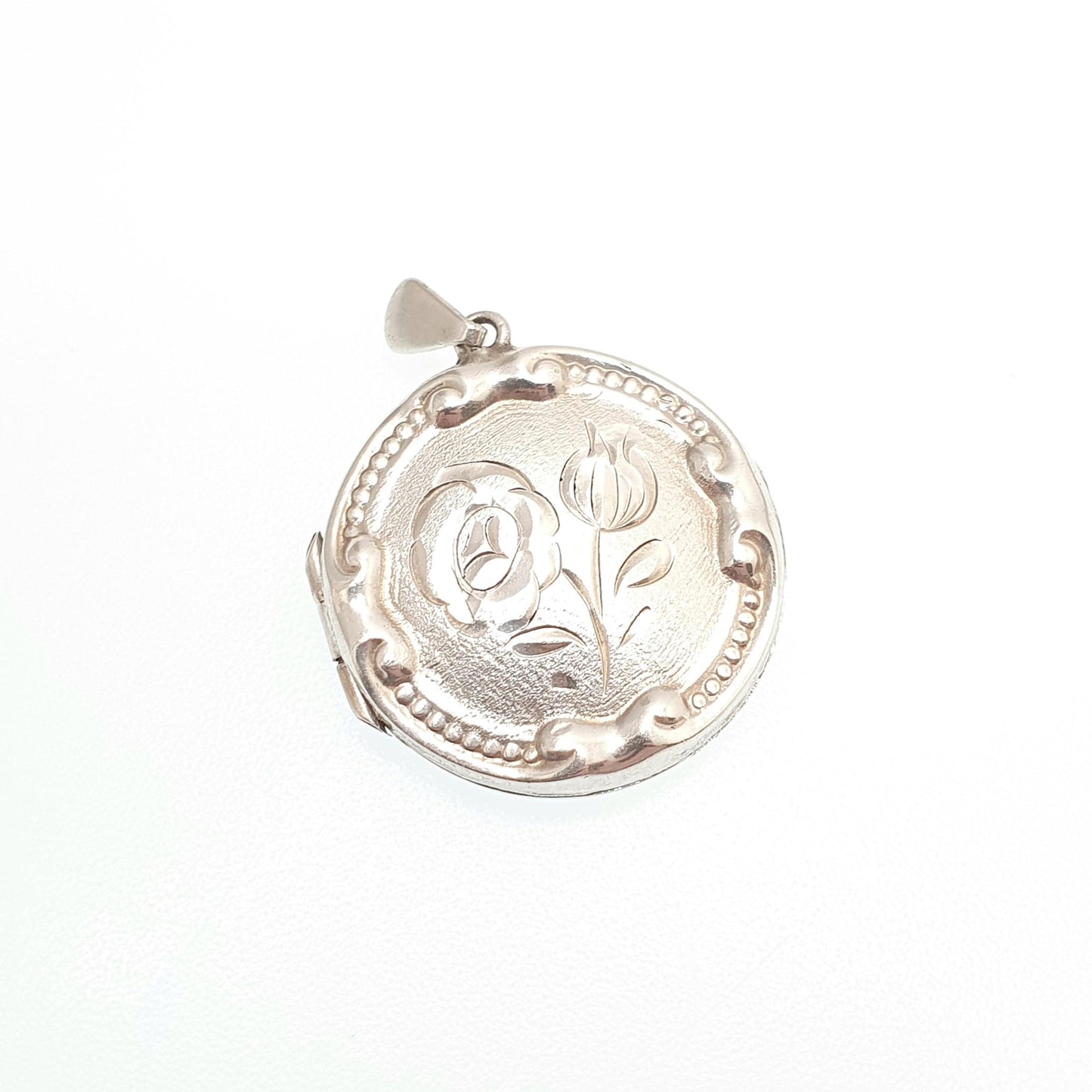Vintage Sterling Silver Locket Round Circle Pendant Necklace Engraved Solid 925 Retro Picture Photo Jewelry Womens Ladies Jewellery