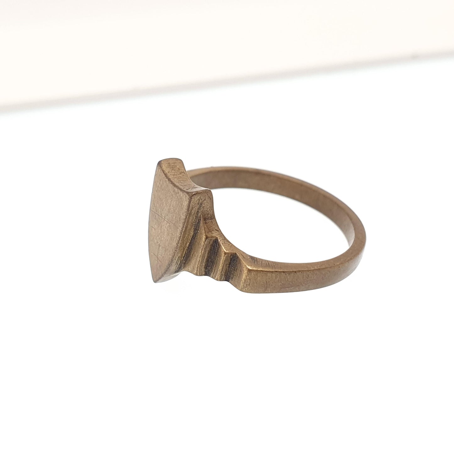 Antique Victorian Shield Signet Ring Gold Tone Base Metal Rustic Gothic Steampunk Genuine Vintage Big Crest Mens Womens Jewelry Jewellery
