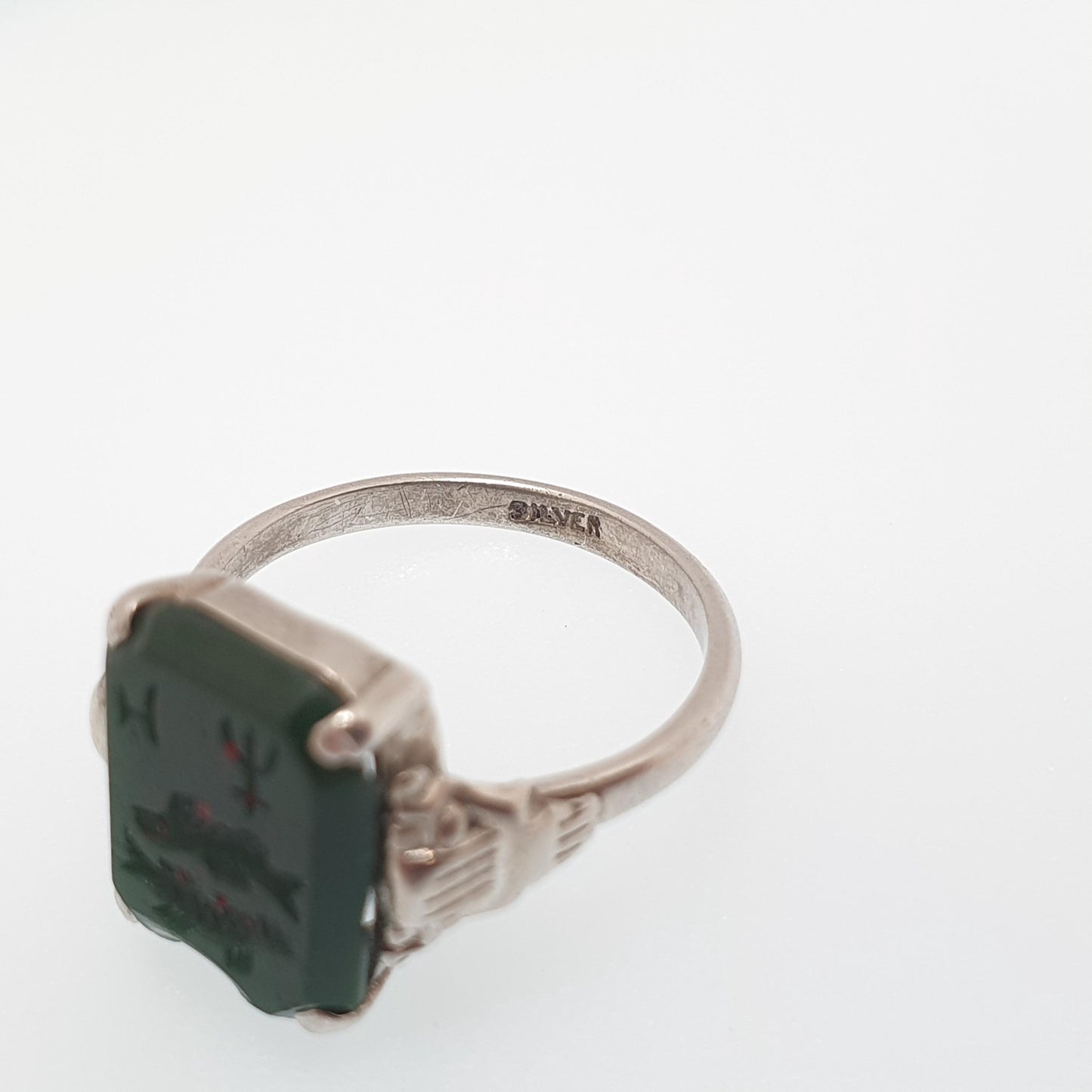 Antique Solid Silver Pisces Intaglio Ring Faux Bloodstone Signet Zodiac Star Sign Horoscope Fish Fishes Vintage Womens Jewelry Jewellrey