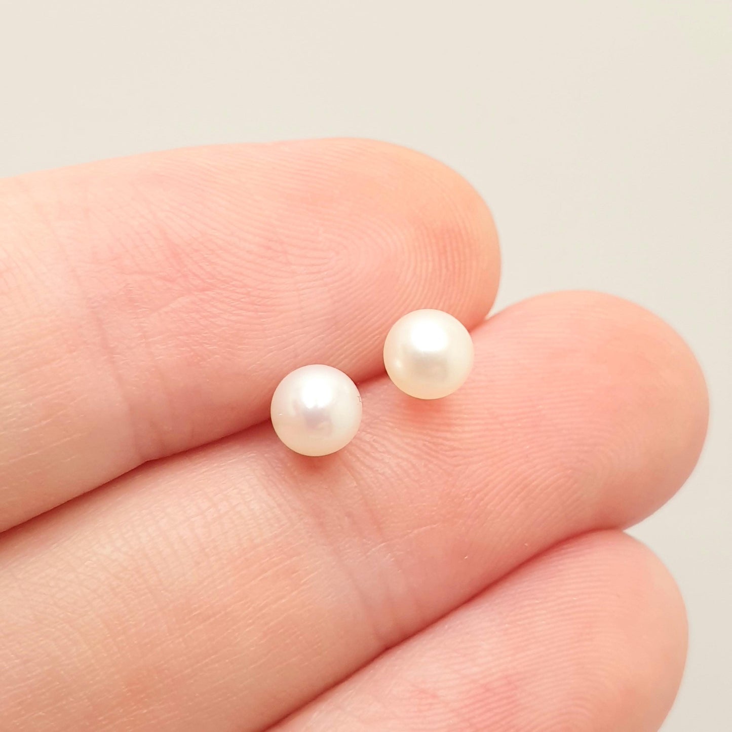 Vintage 9k Gold Cultured Pearl Earrings Stud White Cream Solid Yellow 9k 9 Carat Womens Ladies Jewelry Jewellery Bead Ball Jewellery Jewelry