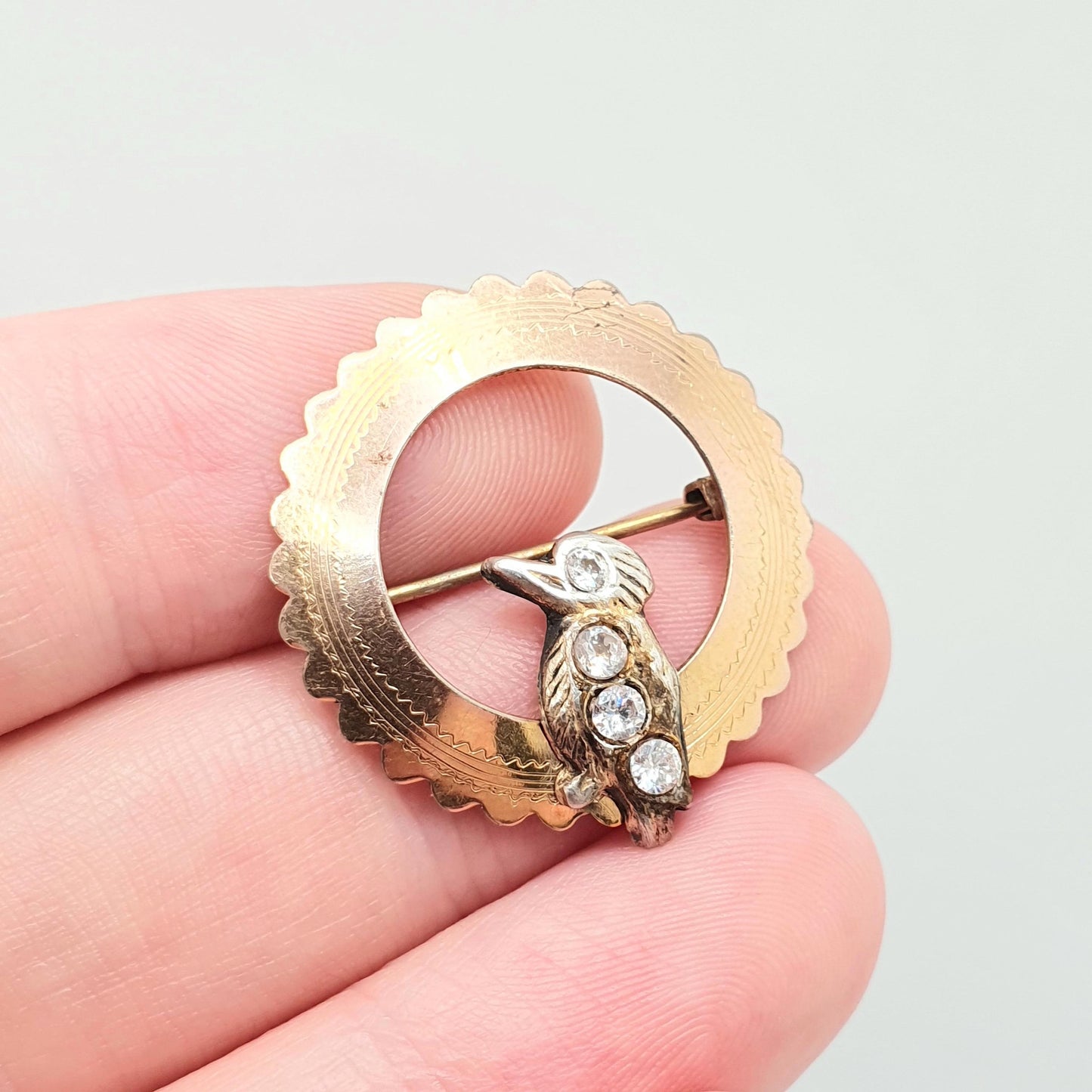 Antique 9ct Gold Front Bird Brooch Pin Diamond Paste Bonded Rolled Gold Filled Sweetheart Cute Wreath Vintage Womens Jewelry Jewellery