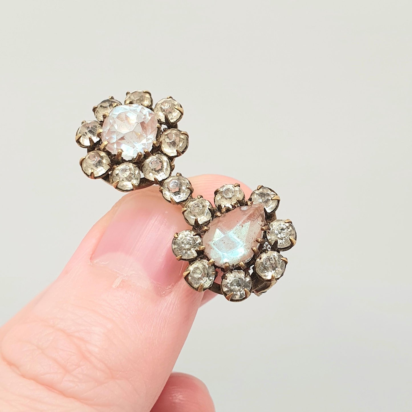 Antique Victorian Saphiret Glass Brooch Pin Diamond Paste Cluster Gold Tone Blue Red Vintage Czech Faceted Lucky Rare Jewellery Jewelry