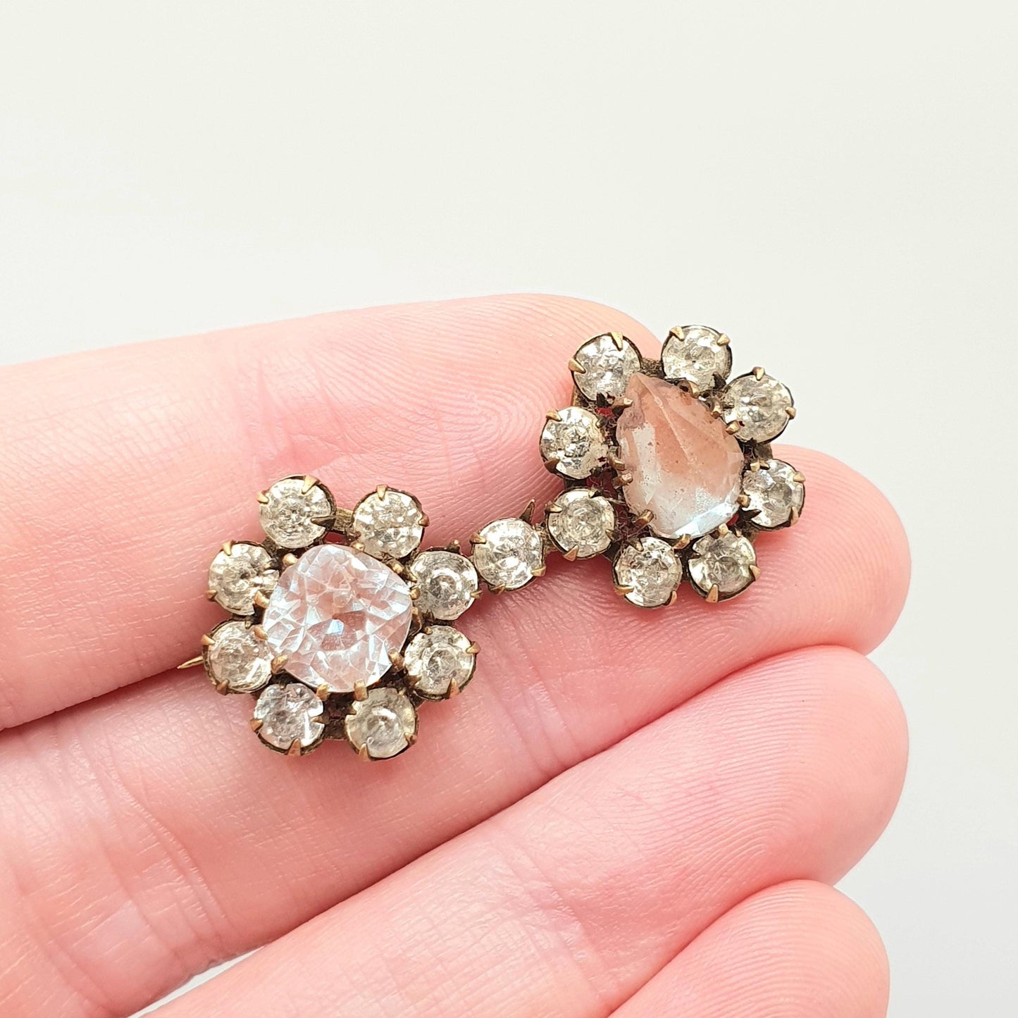 Antique Victorian Saphiret Glass Brooch Pin Diamond Paste Cluster Gold Tone Blue Red Vintage Czech Faceted Lucky Rare Jewellery Jewelry
