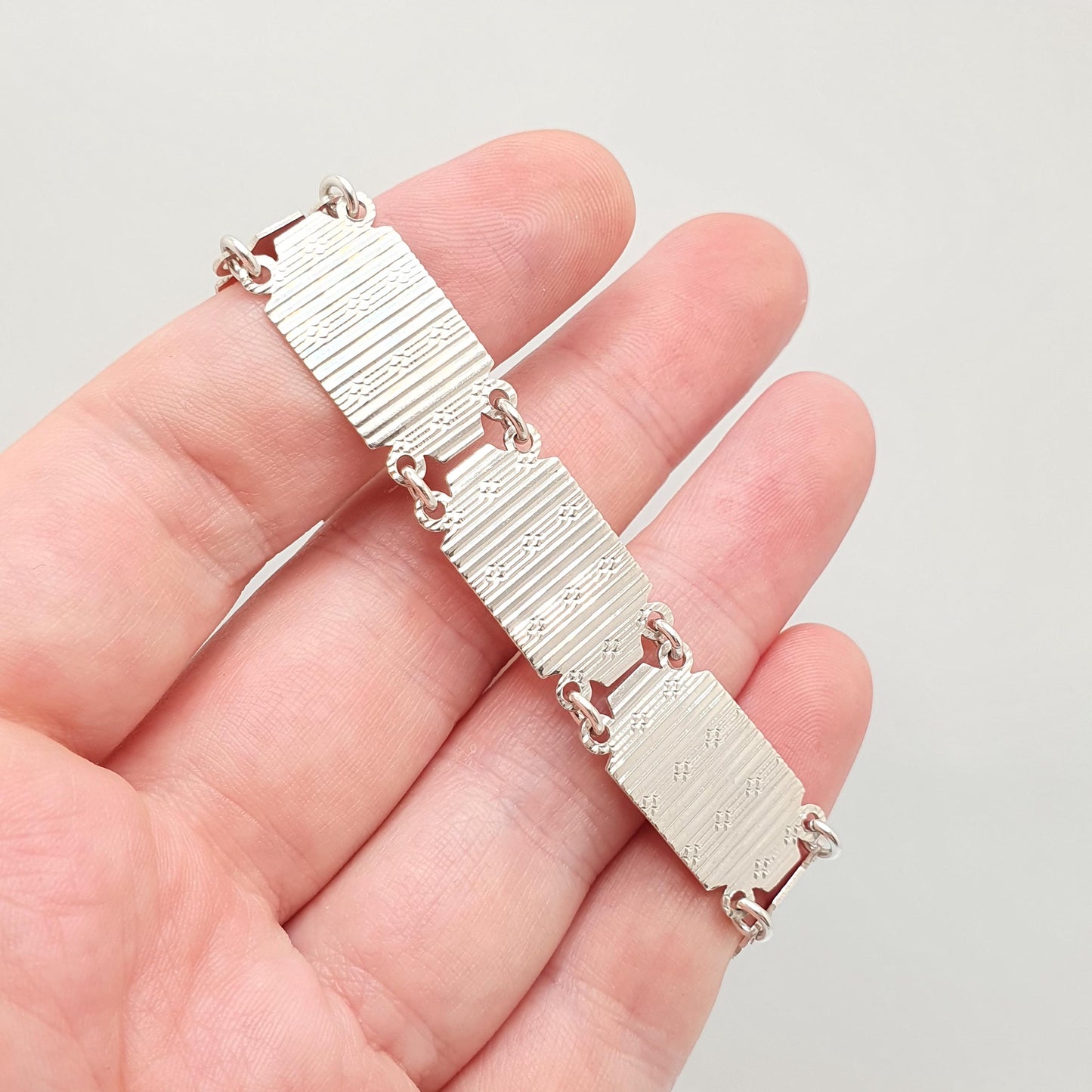 Antique Art Deco Solid Silver Bracelet Machine Engine Turned Pattern Panel Link 1920s Vintage 16.66g Retro Ladies Womens Jewelry Jewellery