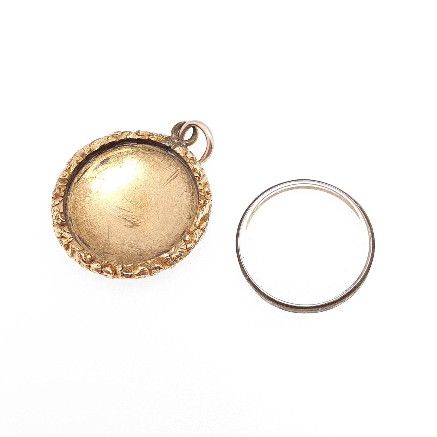 Antique Victorian 9ct Gold Locket Pendant Solid Gold Back Necklace Engraved Chased Border Vintage 1800s Picture Womens Jewelry Jewellery