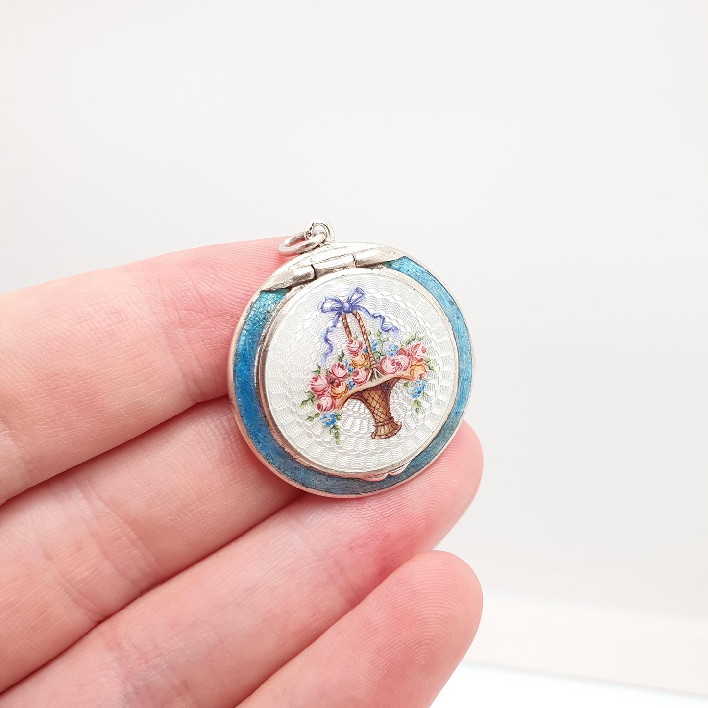 Antique Solid Silver Enamel Powder Compact Locket Pendant Champleve Giardinetti Flower Basket Vintage 935 Womens Jewelry Jewellery