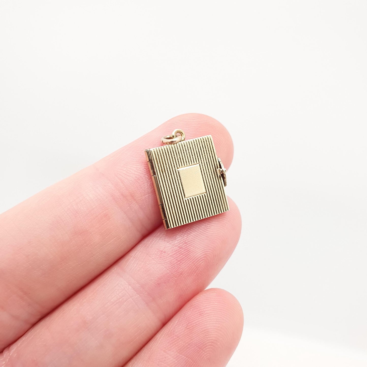 Antique 14k 14kt Gold Book Locket Rectangular Solid 585 Pendant Necklace Photo Picture Gift Charm Yellow Womens Retro Jewelry Jewellery
