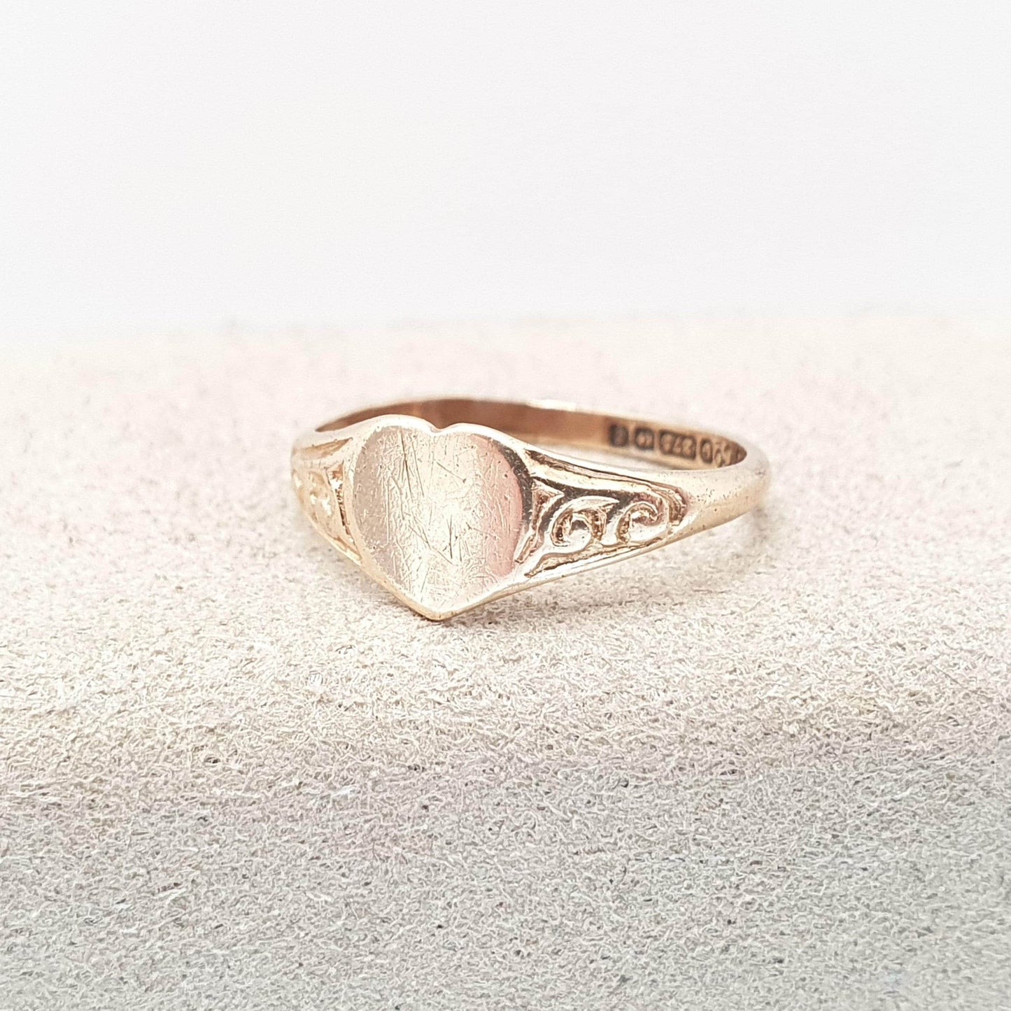 Vintage 9ct Gold Heart Signet Ring Solid 9k 375 1966 Hallmark Pinky Pinkie Little Finger Retro Love Gift Romantic Womens Jewelry Jewellery