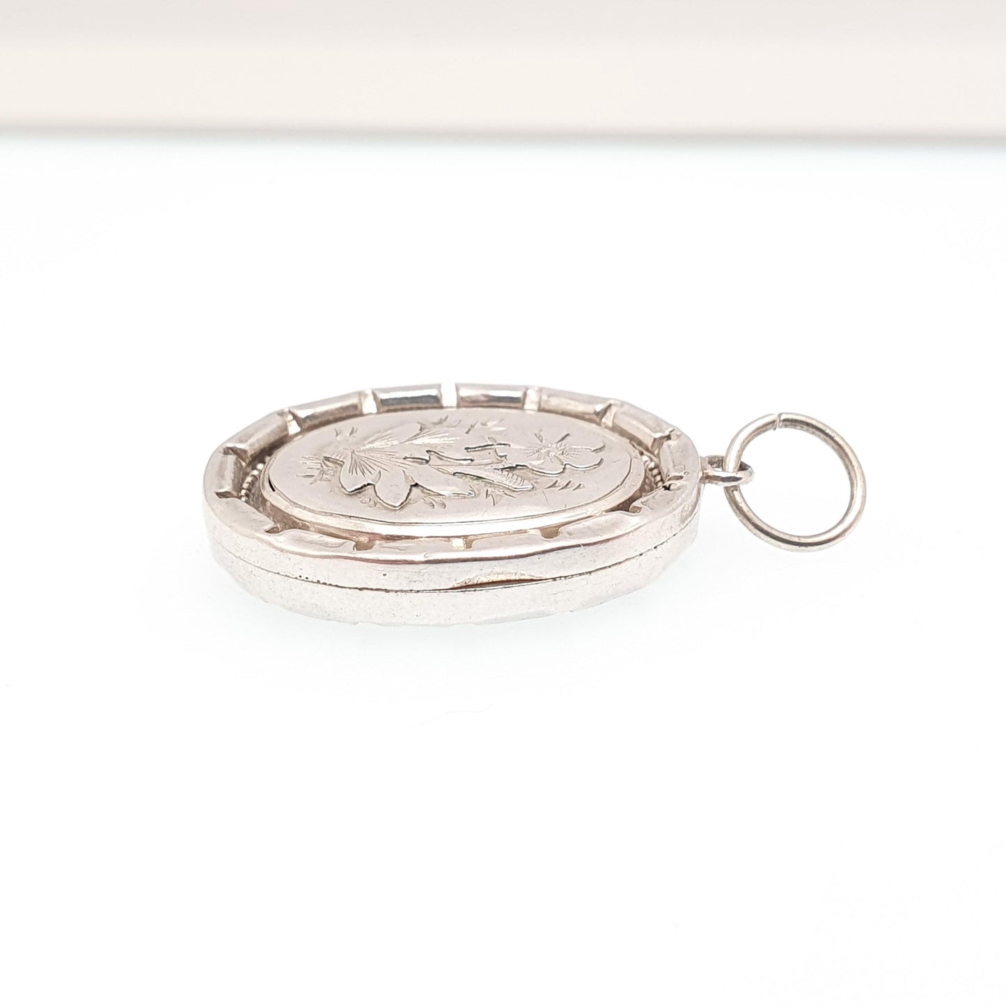 Antique Sterling Silver Victorian Locket 1896 Hallmark Oval Small Cute Necklace Vintage Pendant Geometric Photo Womens Jewelry Jewellery