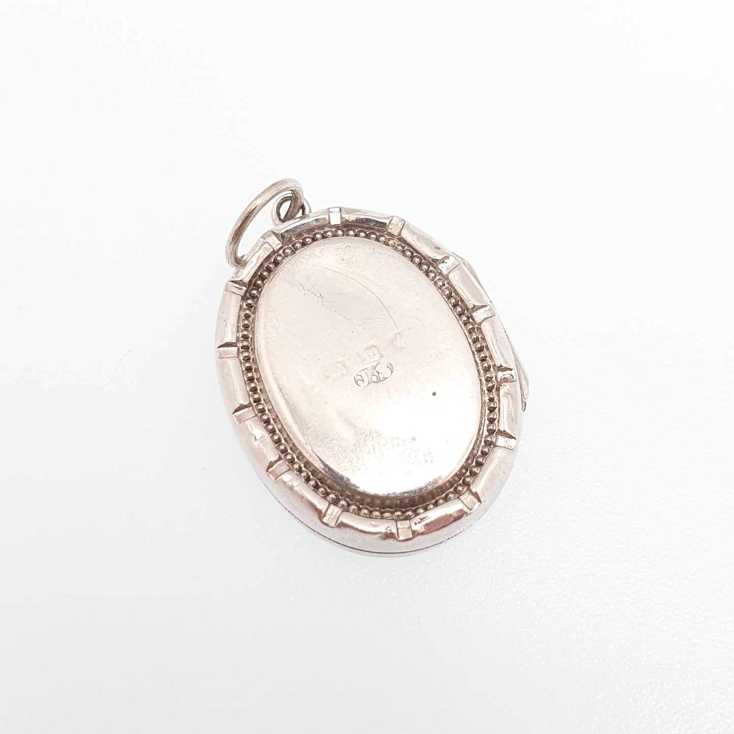 Antique Sterling Silver Victorian Locket 1896 Hallmark Oval Small Cute Necklace Vintage Pendant Geometric Photo Womens Jewelry Jewellery