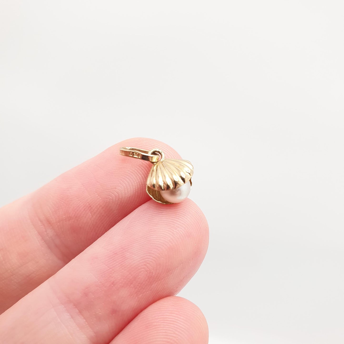 Vintage 9ct 9k Gold Clam Charm Oyster Bracelet Simulated Pearl Necklace Pendant Solid 375 Seashell Shell Womens Mens Jewelry Jewellery