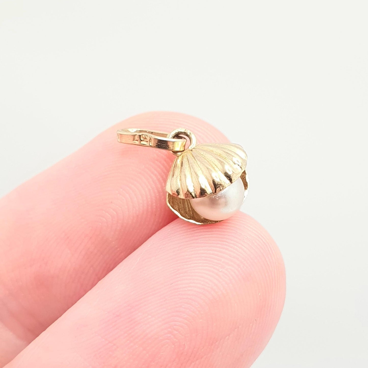 Vintage 9ct 9k Gold Clam Charm Oyster Bracelet Simulated Pearl Necklace Pendant Solid 375 Seashell Shell Womens Mens Jewelry Jewellery